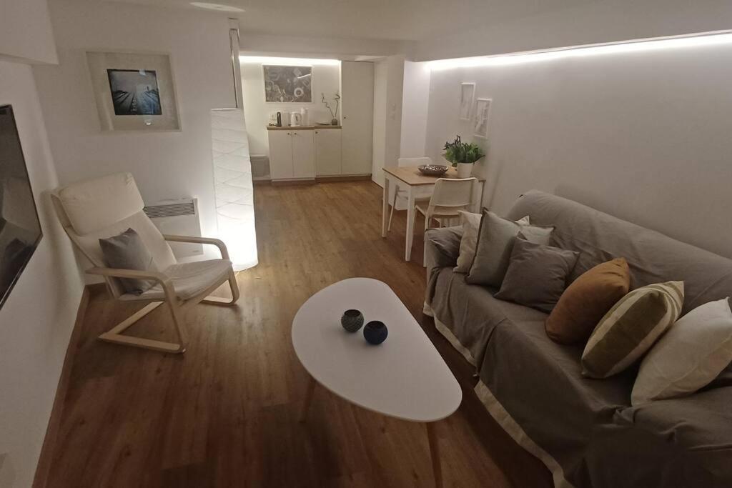 The Owl Nest Modern And Cozy Place In The Historical Center *